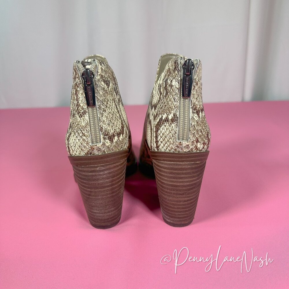 Vince Camuto Gradina Leather Snakeskin Ankle Bootie Size 9.5 - Picture 5 of 16